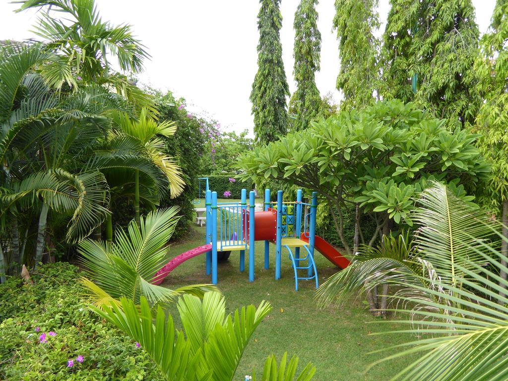 Oasis Garden & Pool Villa At Vip Resort Ban Phe Exterior foto