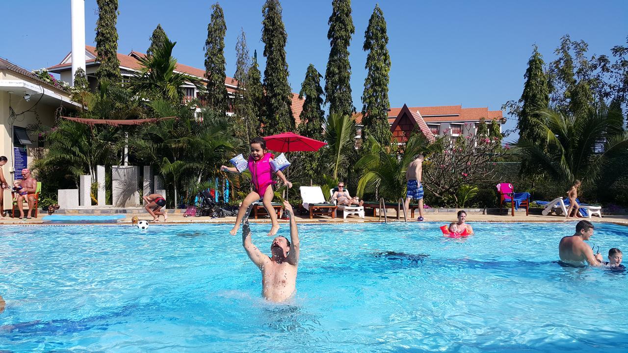 Oasis Garden & Pool Villa At Vip Resort Ban Phe Exterior foto